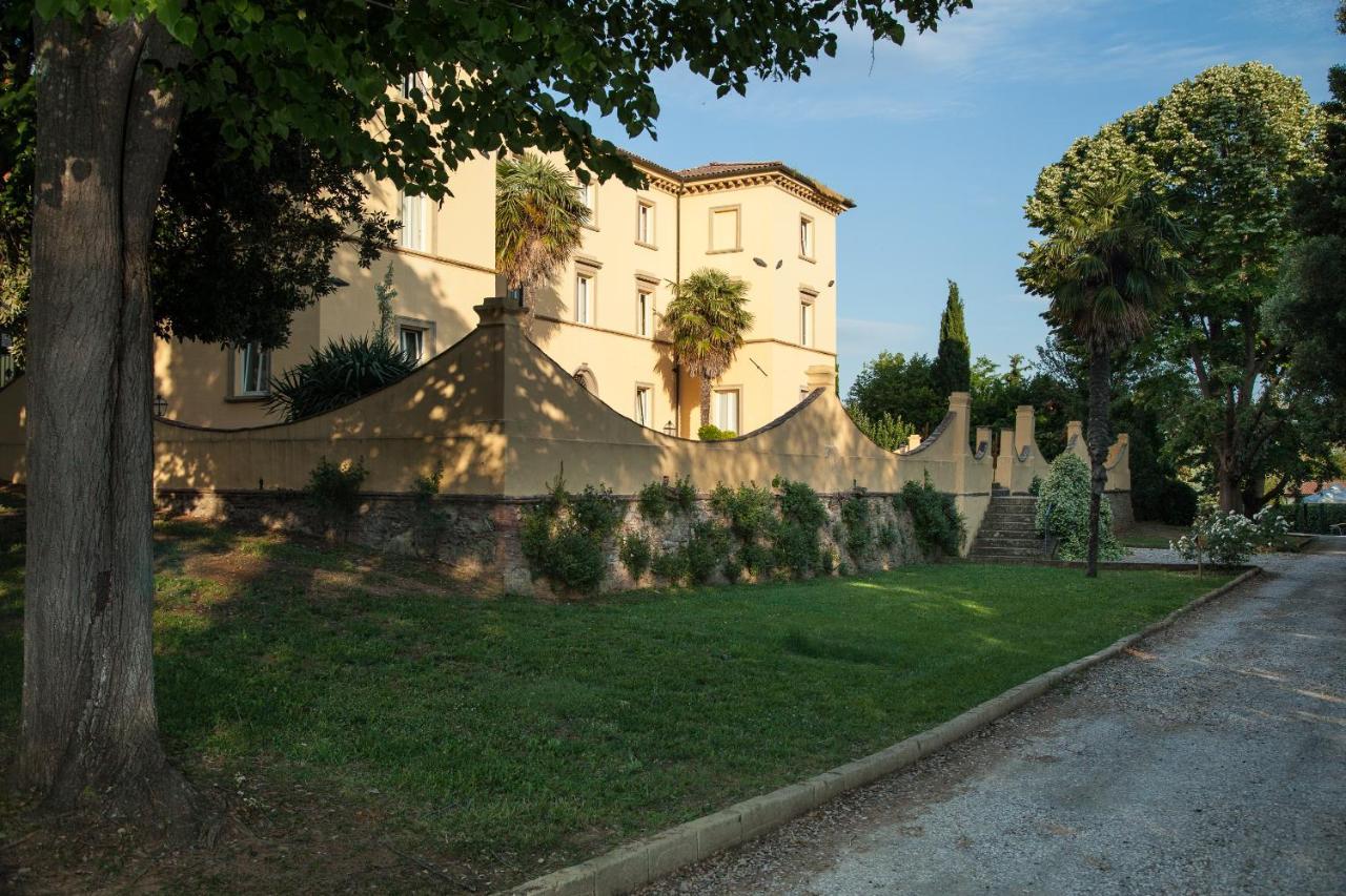 Borgo San Martino Resort Ріпарбелла Екстер'єр фото
